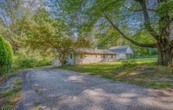 73 Highview Dr, Hampton Twp., NJ 07860-6707