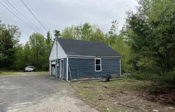 1 Skips Way, Fairfield, ME 04937