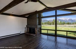 575 E GOLF CREEK, Jackson, WY 83001