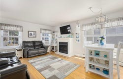 13 Vaughan Avenue, Newport, RI 02840