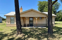 166 County Road 34650, Sumner, TX 75418