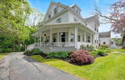 21 Orchard St, Southbridge, MA 01550