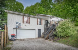 1601 Apple Valley Drive, Howard, OH 43028
