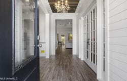 6594 Sugarcane Circle, Ocean Springs, MS 39564