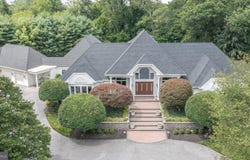 415 Bridgeboro Road, Moorestown, NJ 08057