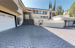 22500 N Summit Ridge Circle, Chatsworth, CA 91311