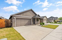 2985 NW Cedar Avenue, Redmond, OR 97756