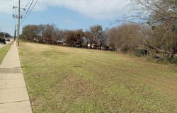 320 W Hidden Creek Parkway, Burleson, TX 76028