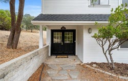 806 Grove Street, Paso Robles, CA 93446