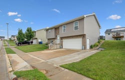 2055 Cobalt, Dubuque, IA 52001