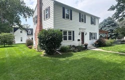 1207 8th Street, Aurora, NE 68818