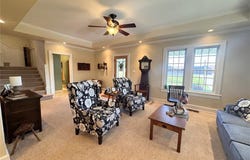 4001 W Ely Road, Hannibal, MO 63401