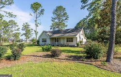 371 Summertree, Douglas, GA 31535