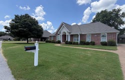 906 Eagle Bay Drive, Heber Springs, AR 72543