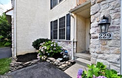229 BAREFIELD LANE, CONSHOHOCKEN, PA 19428