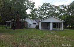 6820 Butterfly Lane, Kershaw, SC 29067
