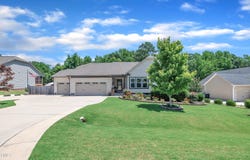 85 Willard Wood Run, Benson, NC 27504