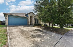 203 Teron DR, San Marcos, TX 78666
