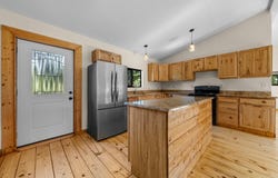 870 Sand Hills RD, Red Rock, TX 78662