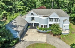 6869 Cliffside Drive, Vermilion, OH 44089