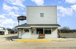 300 E Railway Street, Coleman, MI 48618
