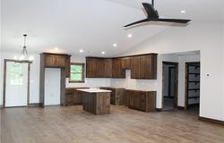 84 Lydia  LN, Flippin, AR 72634