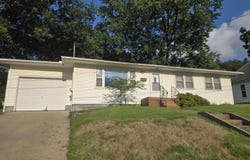 615 S 18Th Street, Centerville, IA 52544