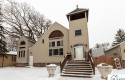 227 W 5th, Mankato, MN 56001