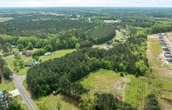 Blue Road, Parkton, NC 28371