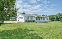 2019 Martha Washington Rd, Clarkrange, TN 38553