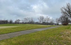 1270 Monterey Drive, Chesterton, IN 46304