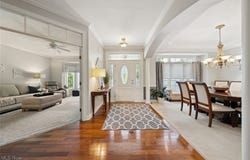 7661 Quail Hollow Drive, Seven Hills, OH 44131