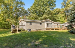 14075 Hanna Avenue NE, Cedar Springs, MI 49319