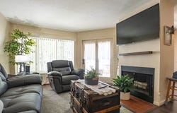 406 Beacon Park Rd, Webster, MA 01570