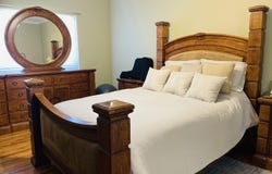 196 KING JAMES COURT, ALABASTER, AL 35007