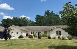 717 Calvin St, Kingston, TN 37763