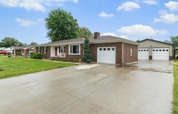 1355 Riverview Dr, Lewisport, KY 42351