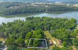 2353 Eaglecrest Road, Cape Fair, MO 65624