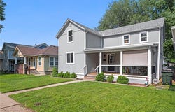 915 4th Avenue, Leavenworth, KS 66048