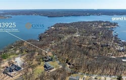 33925 S Coves Drive, Afton, OK 74331