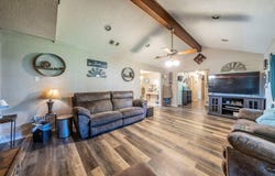 916 Rachelle Drive, Red Oak, TX 75154