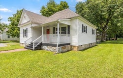 1 W 10th Street, Chickamauga, GA 30707