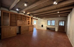 11 Farrell St, Ranchos de Taos, NM 87557