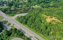 1037 US Highway 441, Sylva, NC 28779