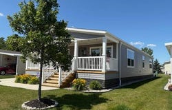 52519  Deerwood Ct, Chesterfield, MI 48051