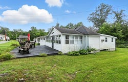 15 Park Circle Dr., Crestline, OH 44827