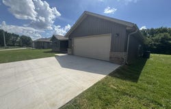 1520 Ridgemont Avenue, Monett, MO 65708