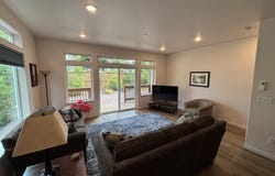 1690 32ND ST, Florence, OR 97439