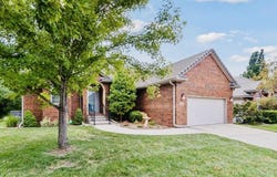 9513 E Greenbriar St, Wichita, KS 67226