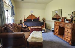 7 W CLARKE AVENUE, MILFORD, DE 19963